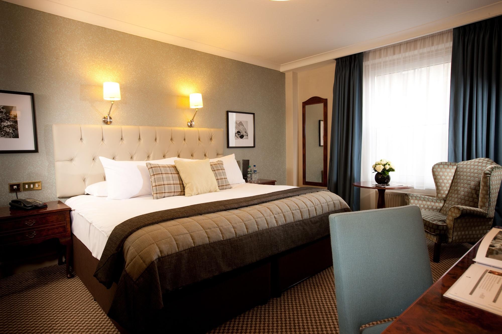 Hotel The Grand