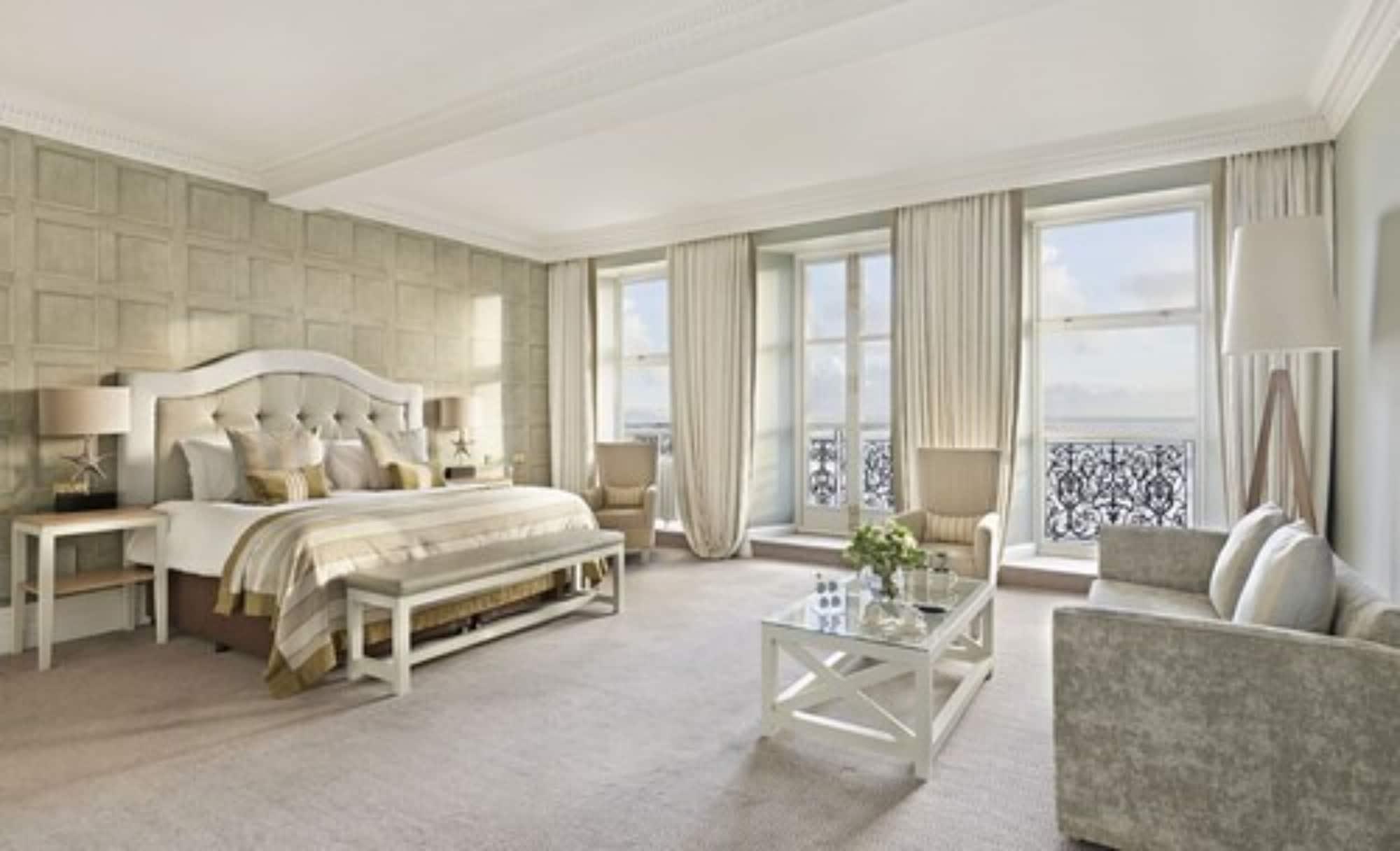 The Grand Hotel 5*